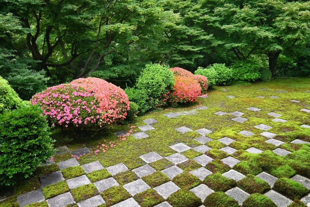 Tofukuji temple north garden checkerboard pattern of moss and stone squares designed by Shigemori Mirei Kyoto