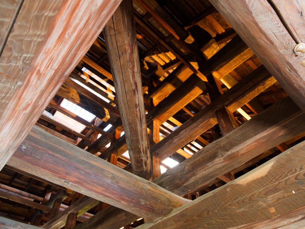 zen architecture natural wood construction traditional joinery japanese temple detail