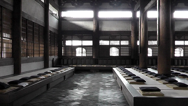 zen meditation hall zendo interior tatami mats minimal architecture temple